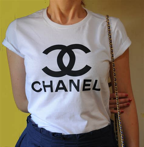 chanel t shirt for women.